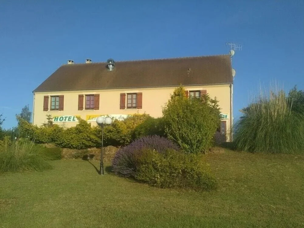 Logis hôtel Les Confins du perche