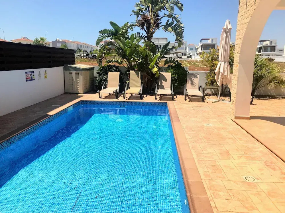 Kristina Villa - Private Pool Wifi and BBQ