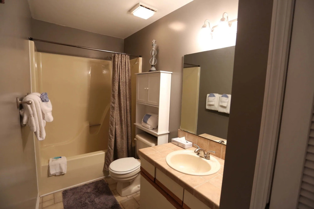 Pointe Royale Condominium Resort & Golf Course