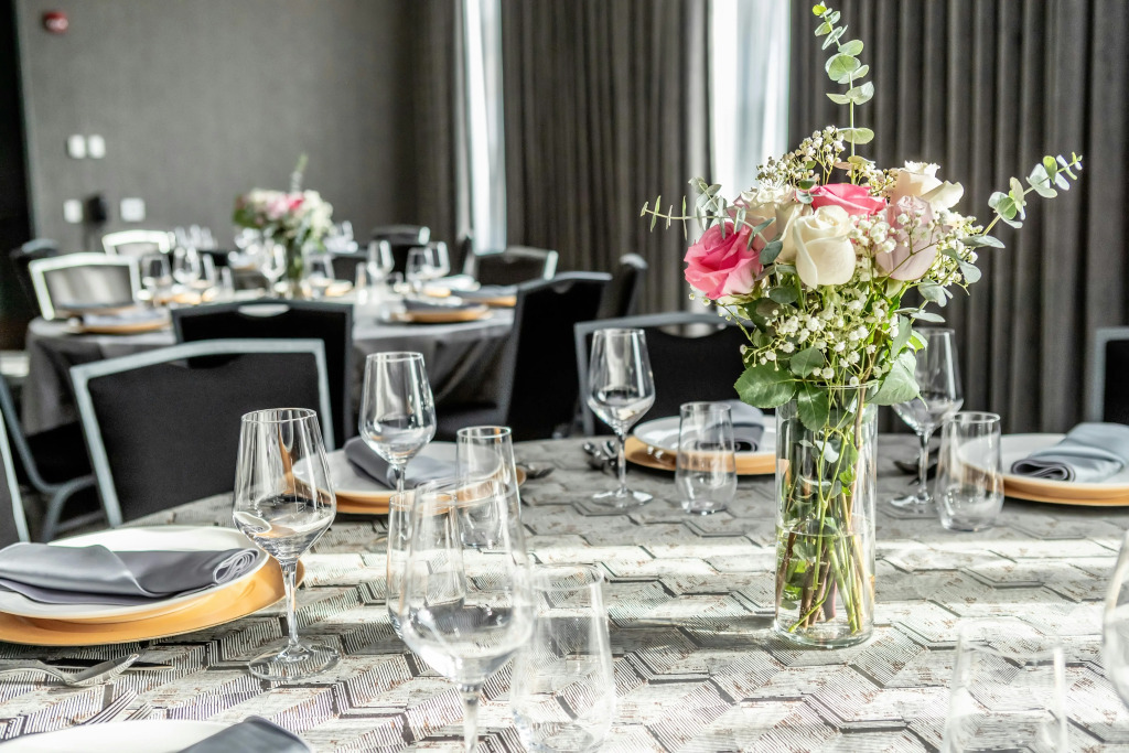 The Rose Chicago, Tapestry Collection By Hilton