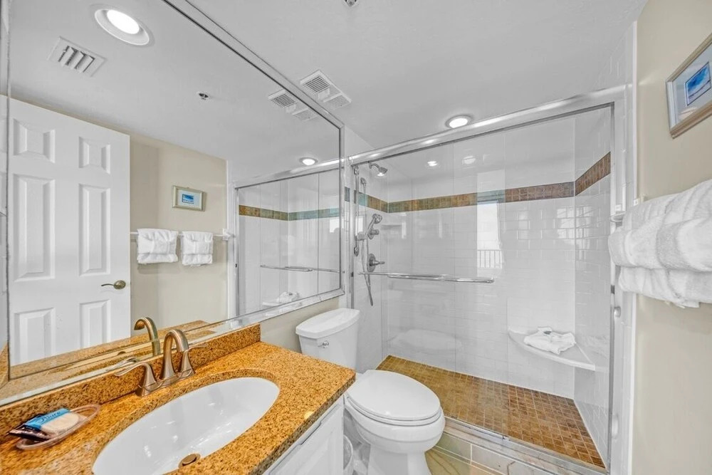 One Seagrove Place Unit 1805 2 Bedroom Condo by Redawning