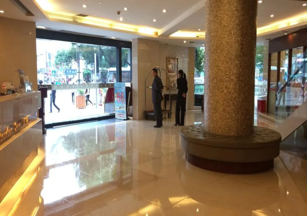 Lee Garden Inn