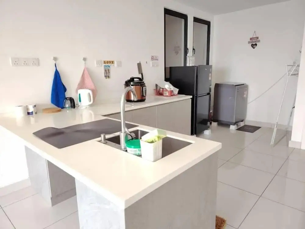 Midvalley Southkey Mosaic 2BR Suite Homestay by Jfive