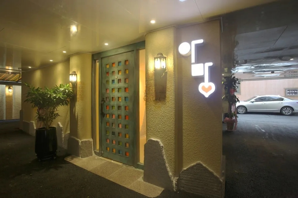 Amant Hotel