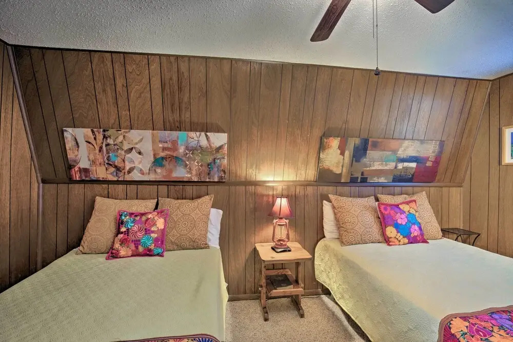 Ruidoso Cabin w/ Deck & Grill < 3 Mi to Race Track