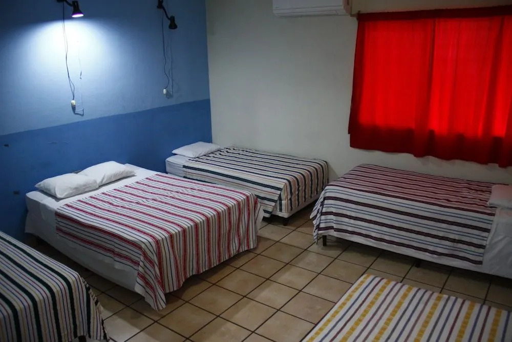 Hotel Happy House