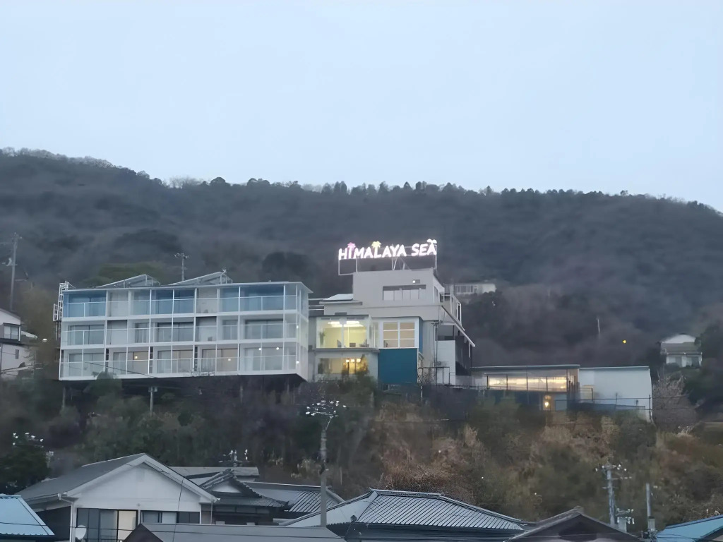 HOTEL HIMALAYA SEA