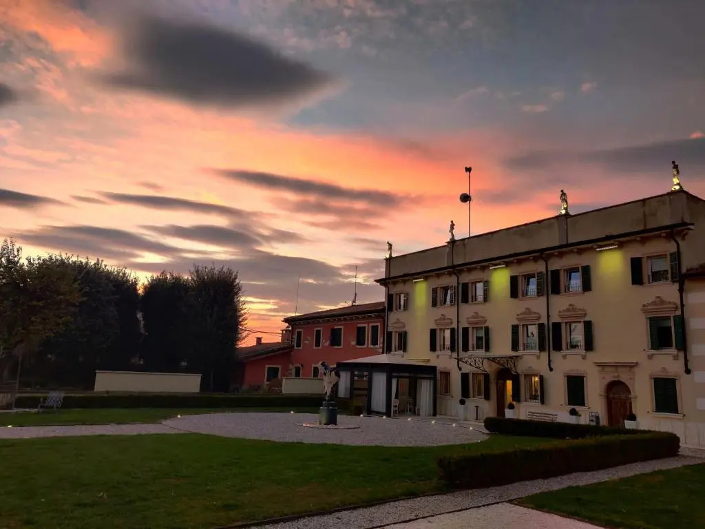 Madonna Villa Baietta
