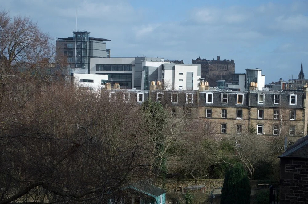 2 Bedroom Apartment With Castle Views