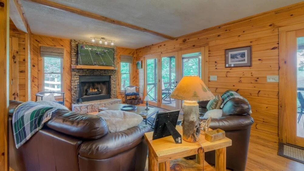 Blue Chase Lodge by Escape to Blue Ridge