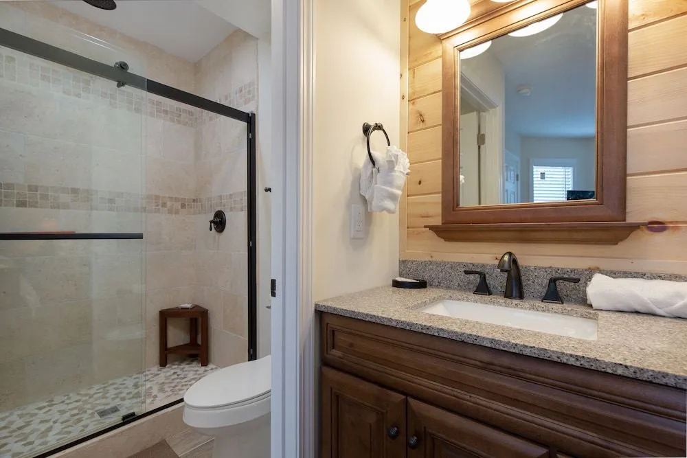 Misty Hollow by Jackson Mountain Rentals