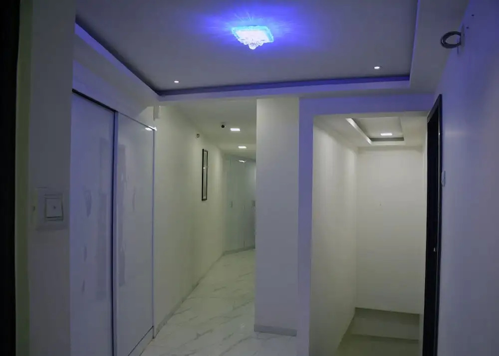 OYO Hotel Blue Sea Near Chhatrapati Shivaji International Airport