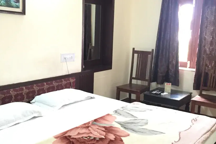 OYO 9852 Leela Villas Guest House
