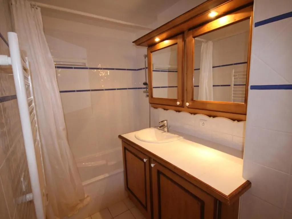 Appartement Villard-sur-Doron, 4 pièces, 10 personnes - FR-1-293-57