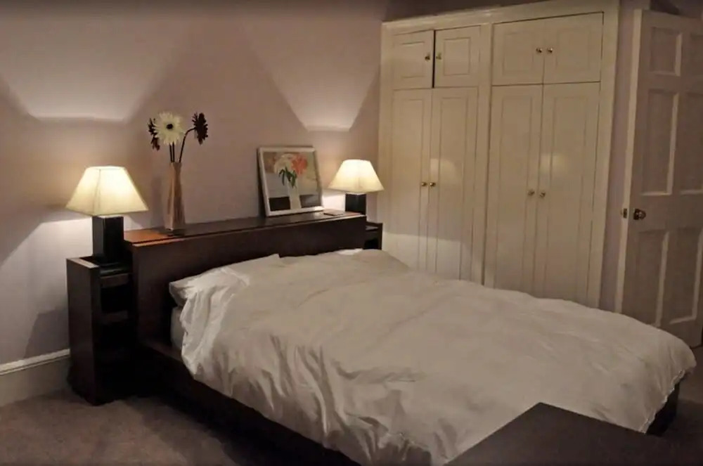 2 bed flat in heart of Festival