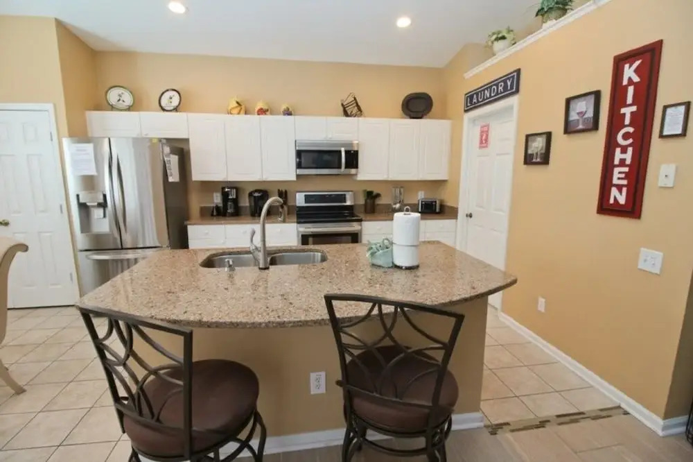 Luxury Villa With Private Pool And Great Game Room villa