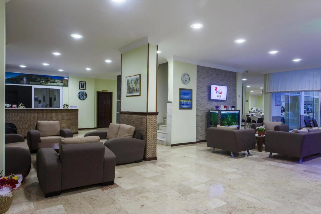 Boreas Suit Hotel