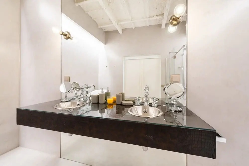 The Deauville Majestic 1 Bedroom in Chueca