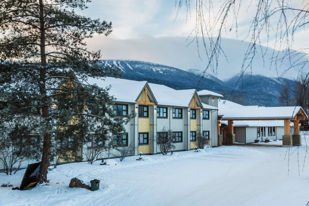 Prestige Hudson Bay Lodge & Conference Centre, WorldHotels