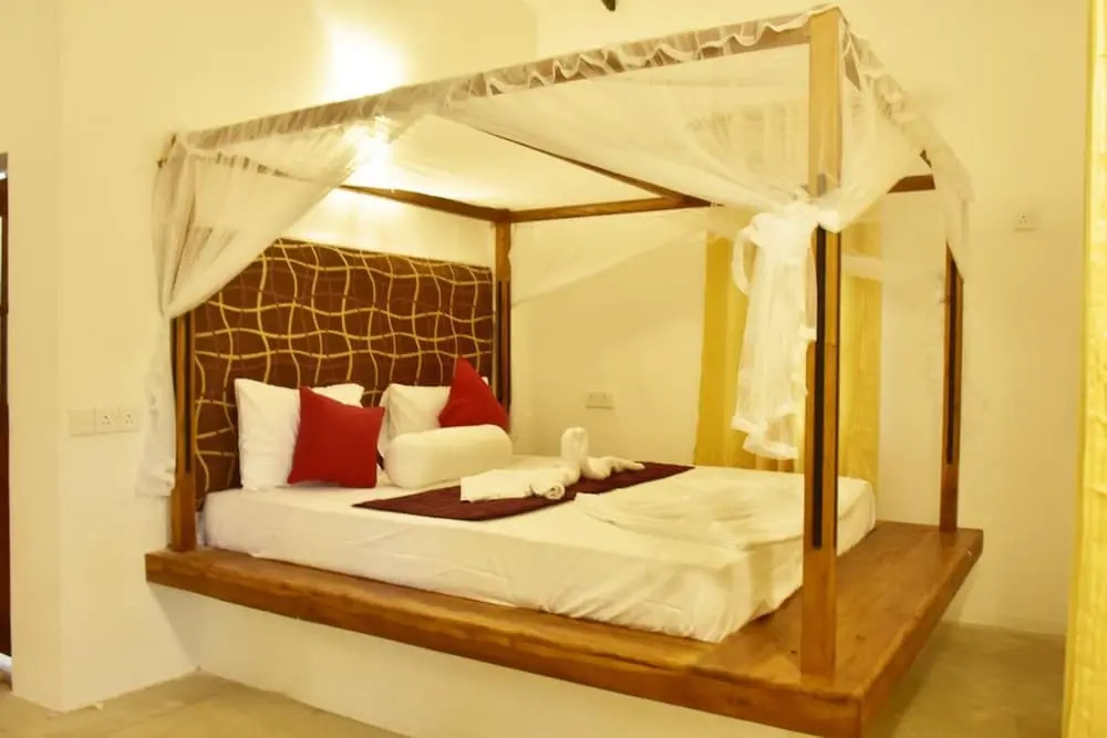 Safari Queens Resort