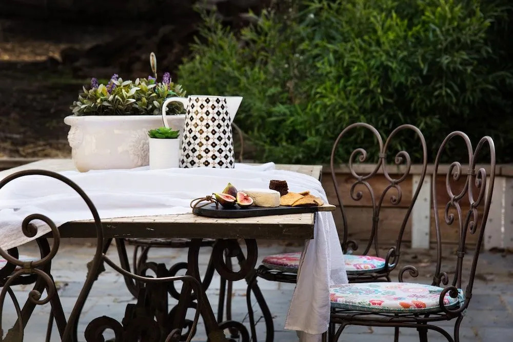 Dunroman - modern comfort, old world charm