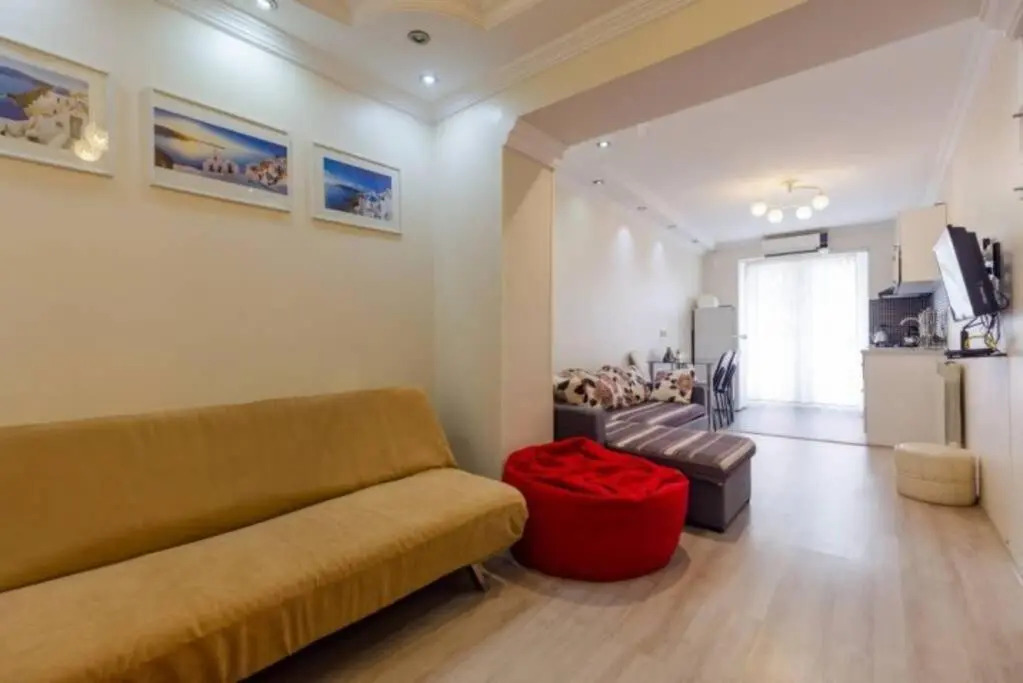 Modern 1BR In The Heart of Batumi