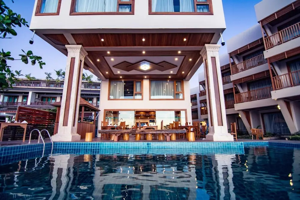 Ngapali Win Hotel