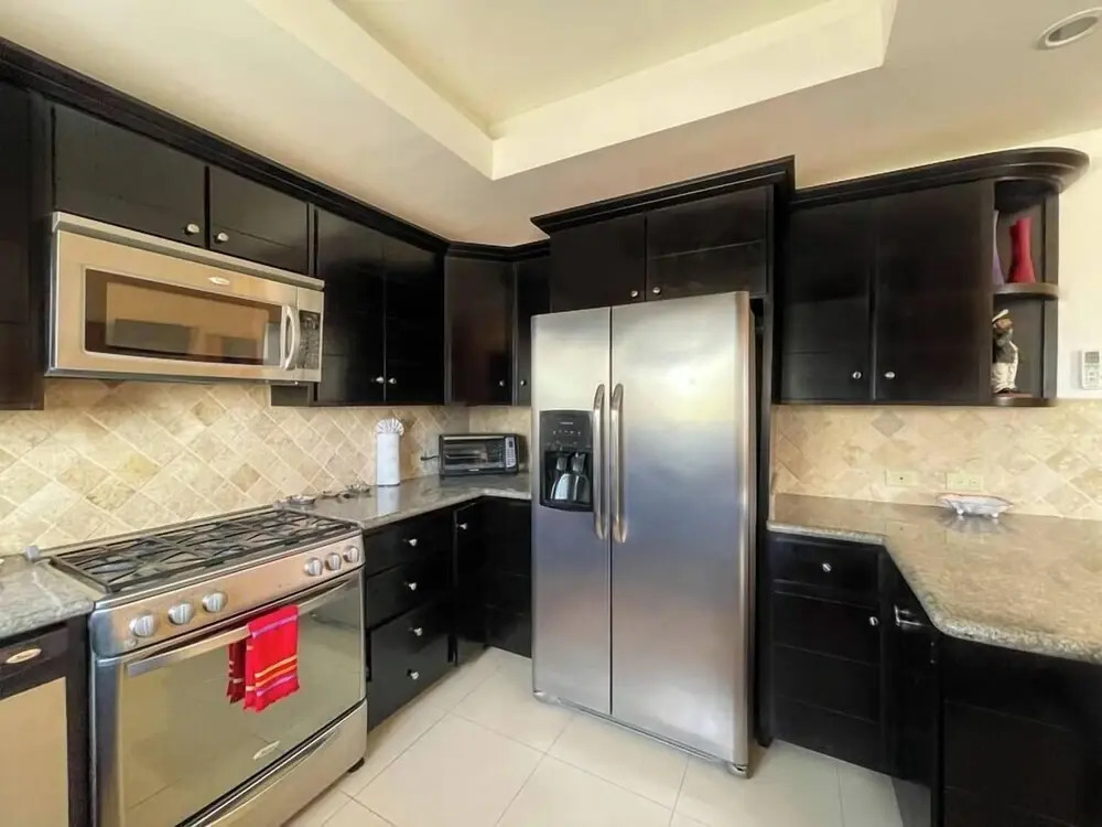 Gated 2BR Apartment Near Sandy Beach