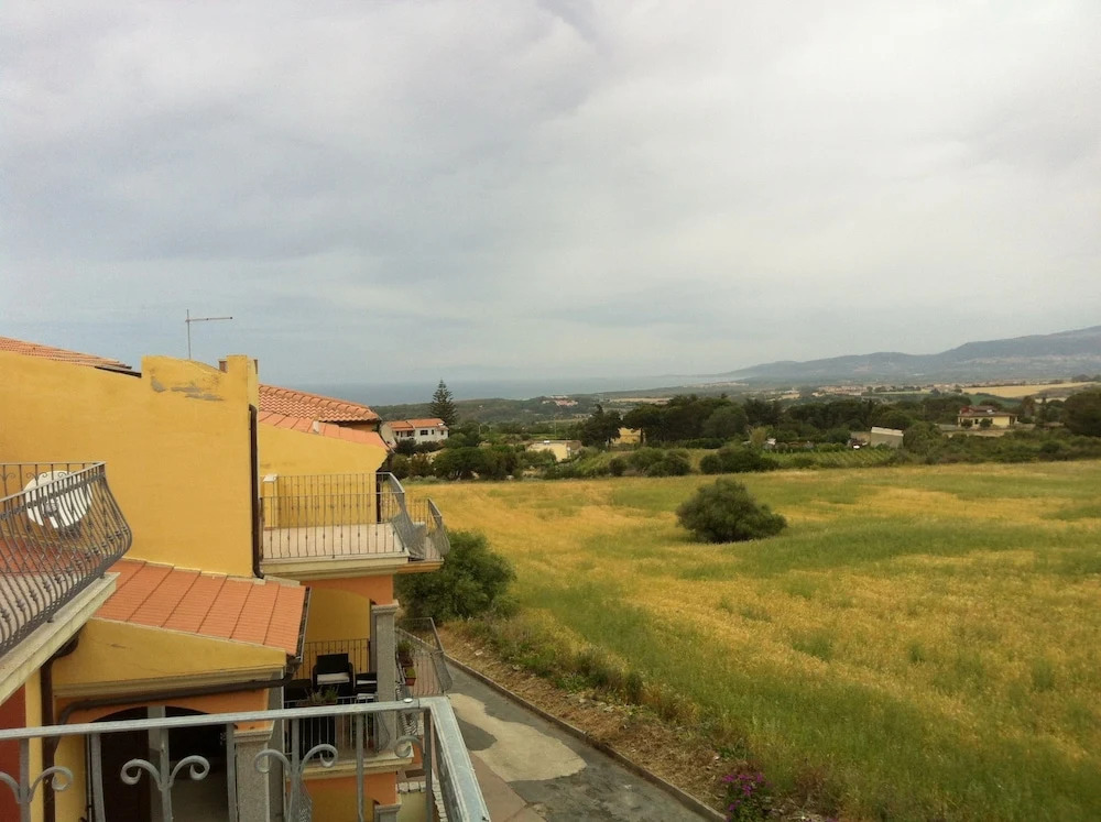 Valledoria Apartments
