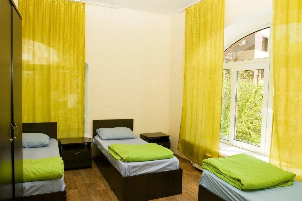 Check Inn Hotel&Hostel