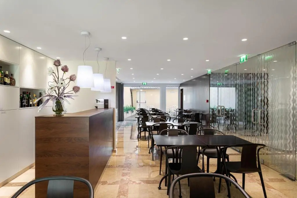 Hotel Aveiro Center by Alboi Group