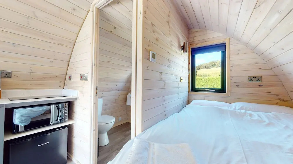 Low Greenlands Holiday Park - Luxury House & Luxury Glamping Pods