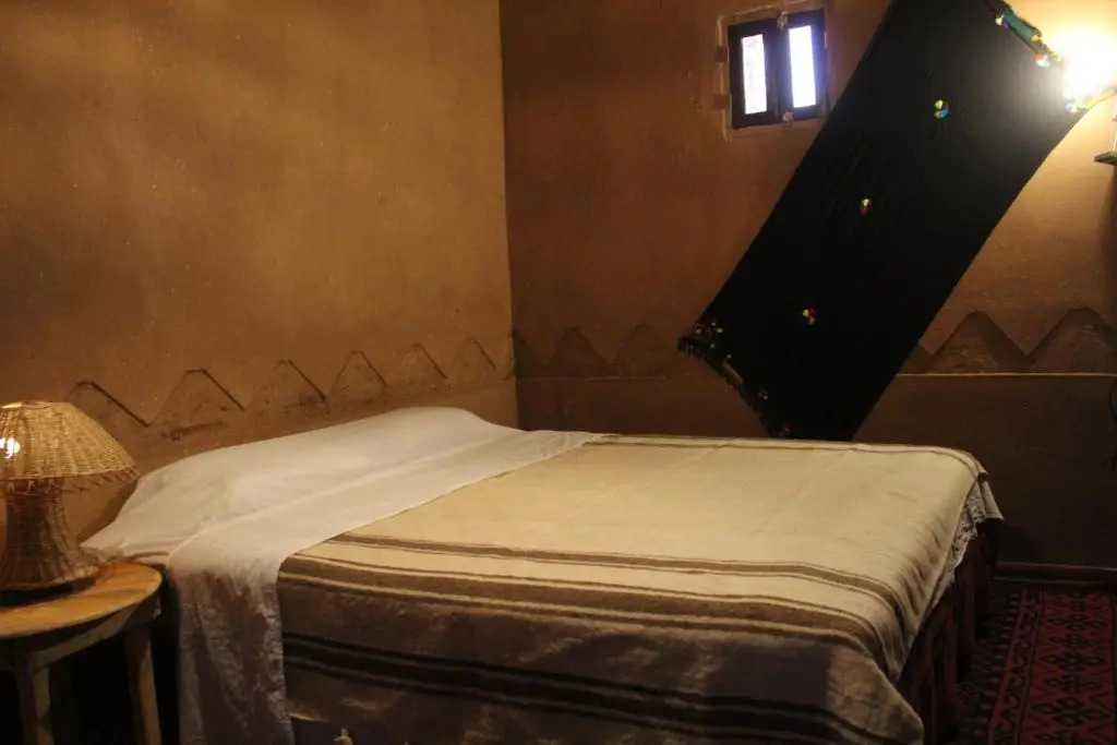 Dar Talmoudi ,Traditional Riad, Local Food, Camel , Desert Excursions
