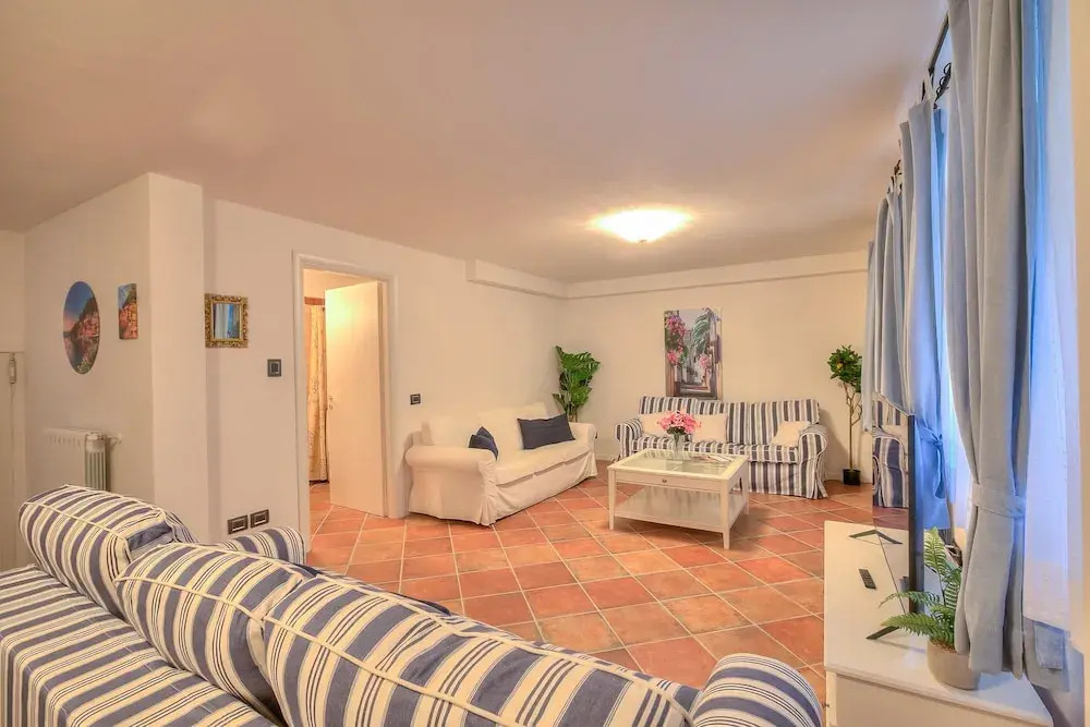 Borgo Belvedere Apartment With Lake View