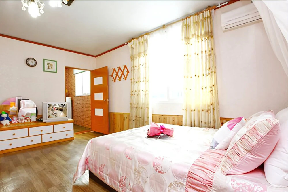 Pocheon Pine Fragrance Pension