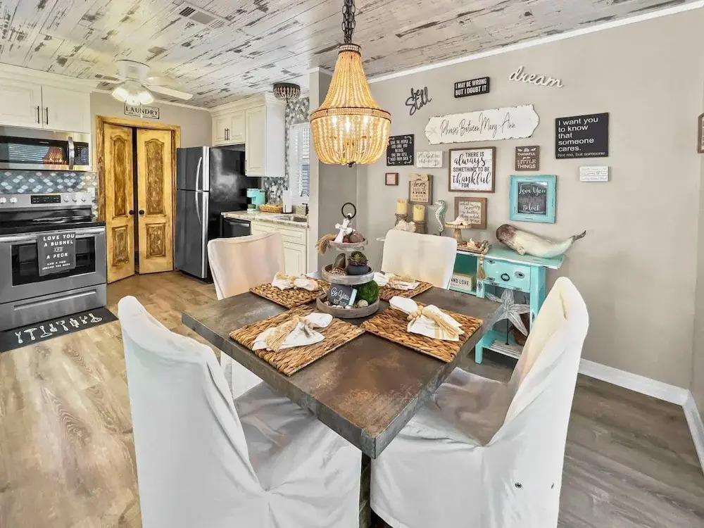 Mary Ann's Turquoise Turtle by Destin Getaways
