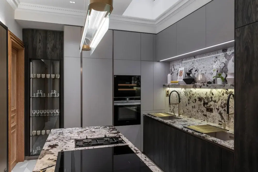 HIGHSTAY - Luxury Serviced Villa - Poincaré