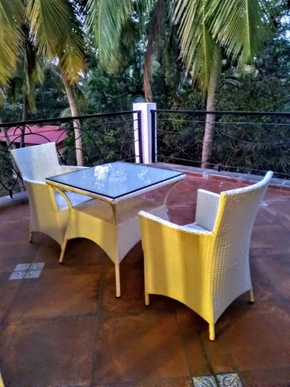 Hotel Karon Premium