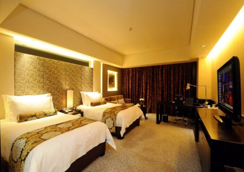 Ningbo Nanyuan Universe Deluxe Hotel