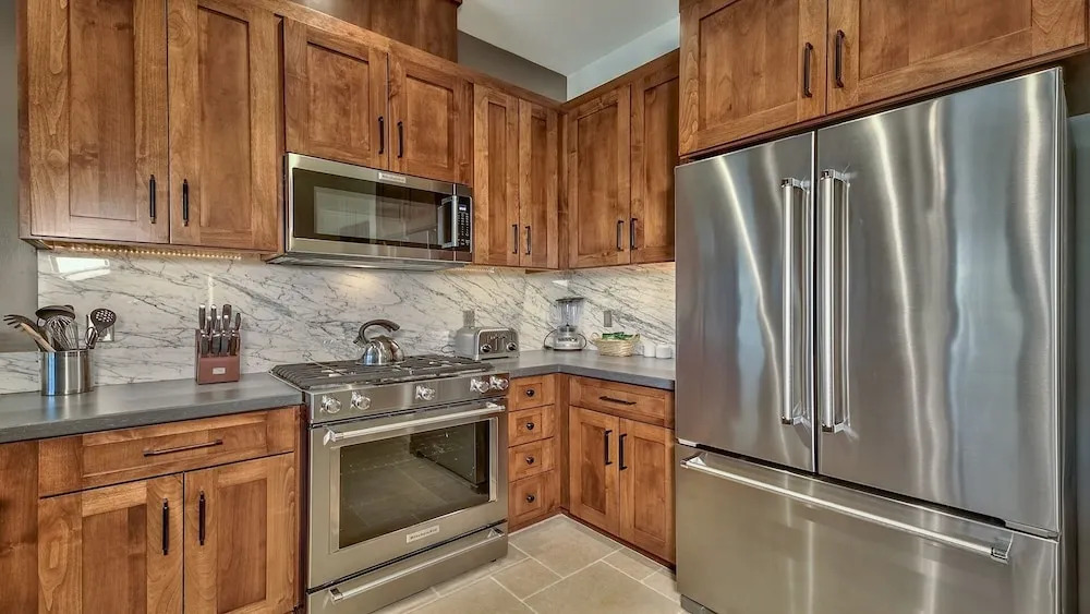 Luxury Residence - Gondola across the Street 2 Bedroom Condo by RedAwning