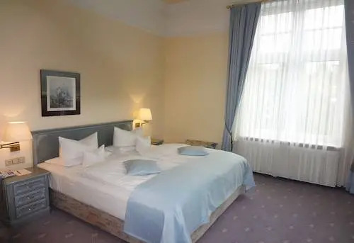 Hotel OASIS