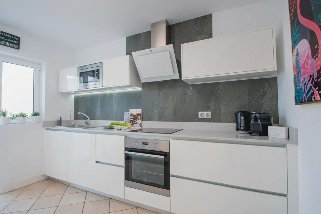 FRONTLINE VILLA 25, well-designed with a heated pool