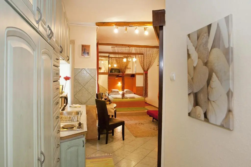 Margit Apartment