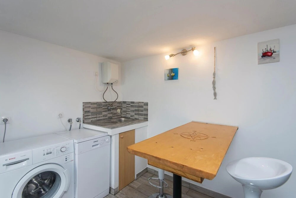 Stunning Home in Loviste With Wifi and 3 Bedrooms