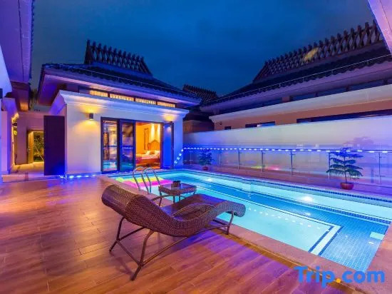 Sanya Yanqi Bungalow Pool Villa (Yalong Bay No.1 Outlets Town)