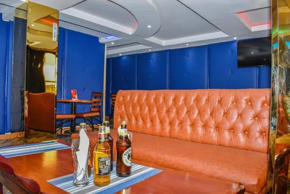 Breeze Hotel Nyahururu