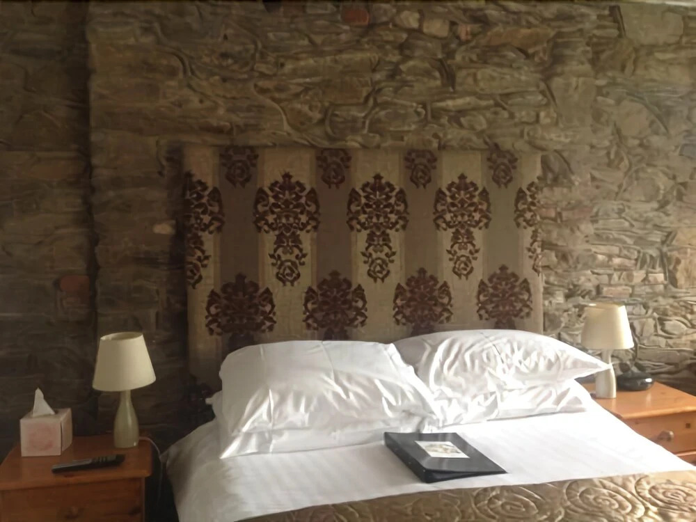 Safe Harbour Inn