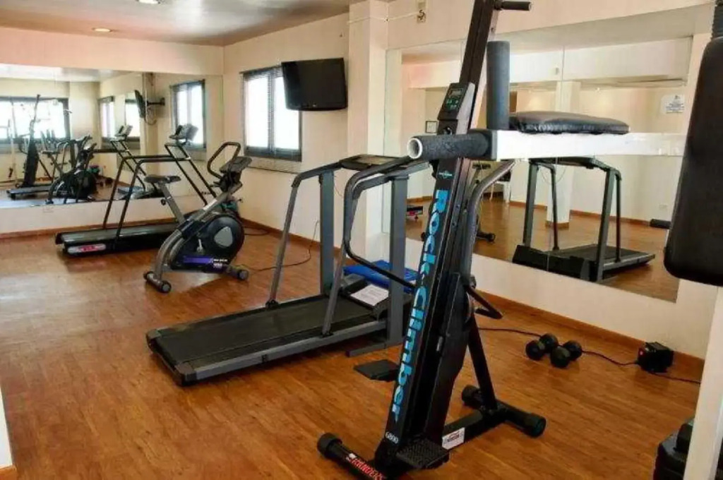 Argenta Tower Hotel & Suites