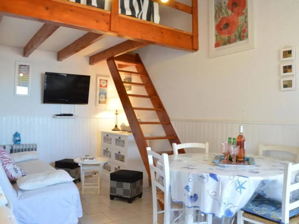 Appartement Fleury-Saint-Pierre-la-Mer, 2 pièces, 6 personnes - FR-1-229D-631