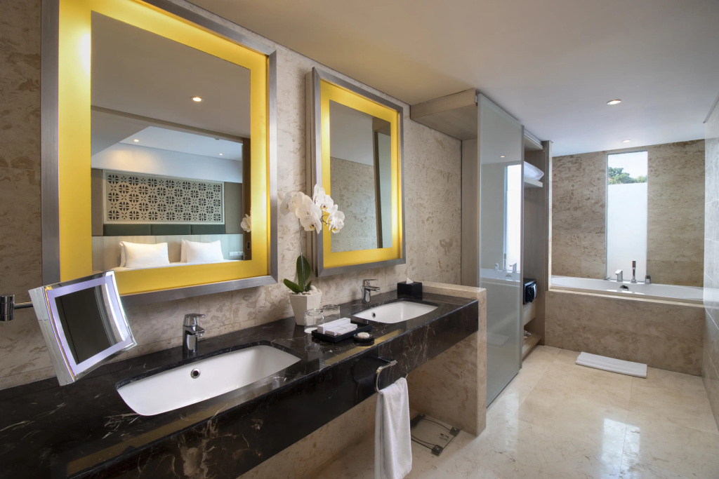 Sovereign Bali Hotel